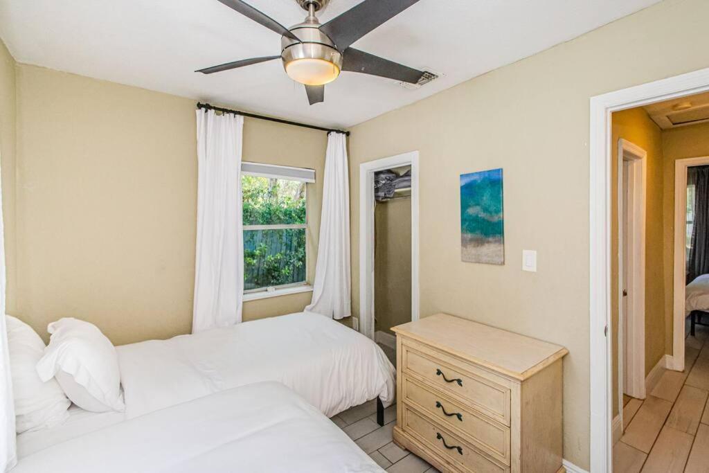 Vila Beautiful Pool House In Old Seminole Heights! Tampa Exteriér fotografie